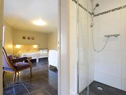 Magnificent Holiday Home in Manhay With Fenced Garden