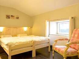 Magnificent Holiday Home in Manhay With Fenced Garden