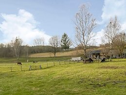 Magnificent Holiday Home in Manhay With Fenced Garden