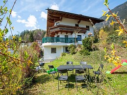 Apartment in Mayrhofen Near Ski Lift