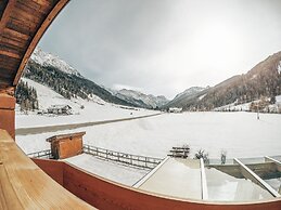 Apartment in Kleinarl With Garden and Grill