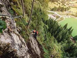 Apartment in Kleinarl With Garden and Grill