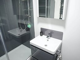 Garden-view Holiday Home in Plymouth With Sauna