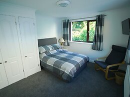 Garden-view Holiday Home in Plymouth With Sauna