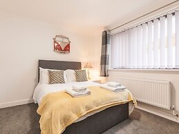 Garden-view Holiday Home in Plymouth With Sauna