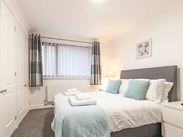 Garden-view Holiday Home in Plymouth With Sauna