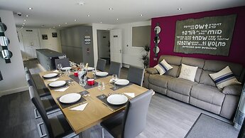 Garden-view Holiday Home in Plymouth With Sauna