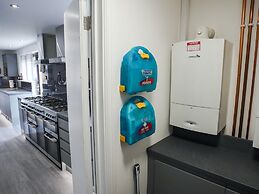 Garden-view Holiday Home in Plymouth With Sauna