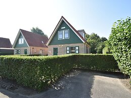 Quaint Holiday Home in Zonnemaire With Roofed Terrace