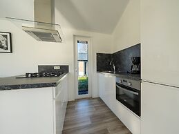 Comfortable Chalet With Microwave, Near Efteling