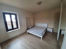 Homey Apartment in Serle near Center