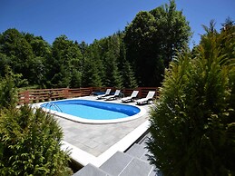 Cozy Holiday Home in Kvarner with Outdoor Hot Tub