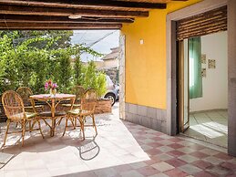 Sun Kissed Holiday Home in Agnone near Beach