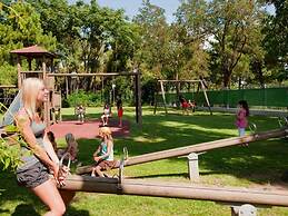 Belvilla by OYO Baia Domizia Villaggio Camping D3