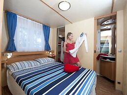 Belvilla by OYO Baia Domizia Villaggio Camping D3