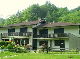 On a Residence, Near the Lake, With Swimming Pool and Terrace