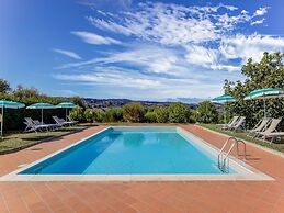 Holiday Home in Tuscany With Shared Pool
