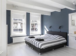 Rustic Farmhouse Retreat in Groet