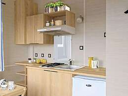 Fully Furnished Tiny House near Beach