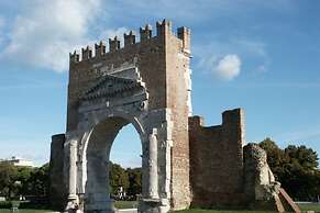 Residence Apartment Near the Beach