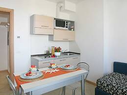 Residence Apartment Near the Beach