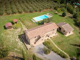 Belvilla by OYO Podere Uliveto