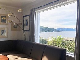 10 Person Holiday Home in Brekke