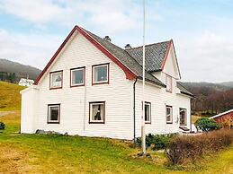 10 Person Holiday Home in Brekke