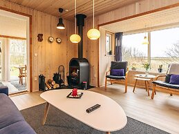 Tranquil Nature Escape-by Traum