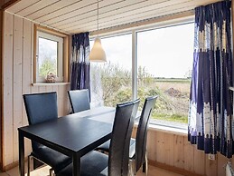 Tranquil Nature Escape-by Traum