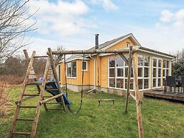 Tranquil Nature Escape-by Traum