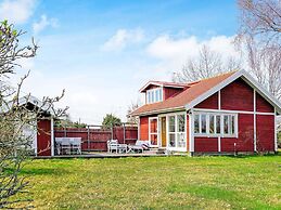 4 Person Holiday Home in Lottorp