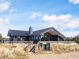 Holiday Home in Henne