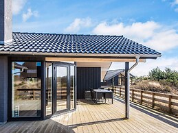 Holiday Home in Henne