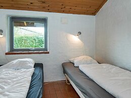Tranquil Retreat in Hejlsminde-by Traum