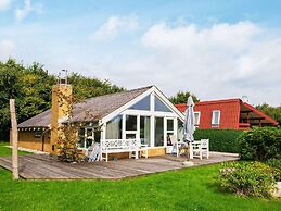 Seaside Sanctuary With Whirlpool-by Traum