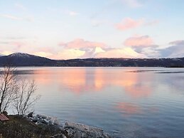 6 Person Holiday Home in Storsteinnes