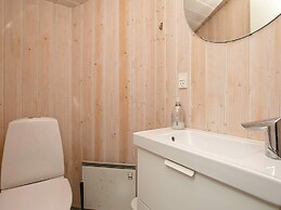 6 Person Holiday Home in Vaeggerlose