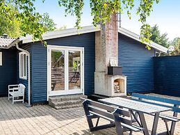 8 Person Holiday Home in Grenaa