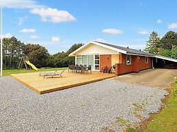 Spacious Retreat in Marielyst-by Traum