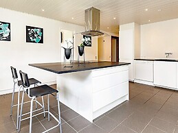 Spacious Retreat in Marielyst-by Traum