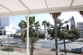 Phaedrus Living: Seaside Luxury Flat Limnaria 153