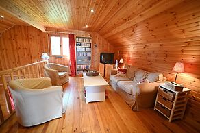 Chalet in Biron for 8 Person