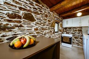 Ellafos Traditional Living