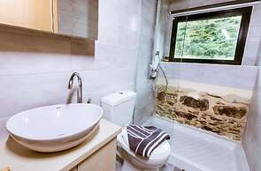 Ellafos Traditional Living