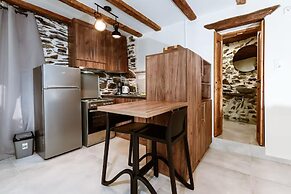 Ellafos Traditional Living