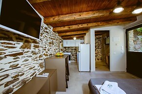 Ellafos Traditional Living