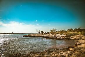 Ellafos Traditional Living