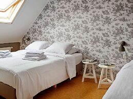 Holiday Home in Baarlo With Hot Tub