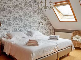 Holiday Home in Baarlo With Hot Tub